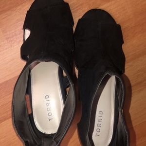 Torrid Wide black Mini Wedge
